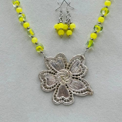 Metal Flower Pendant with Yellow Beads Necklace Set