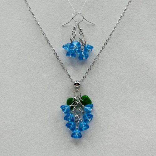 Blue Flower Cluster Necklace